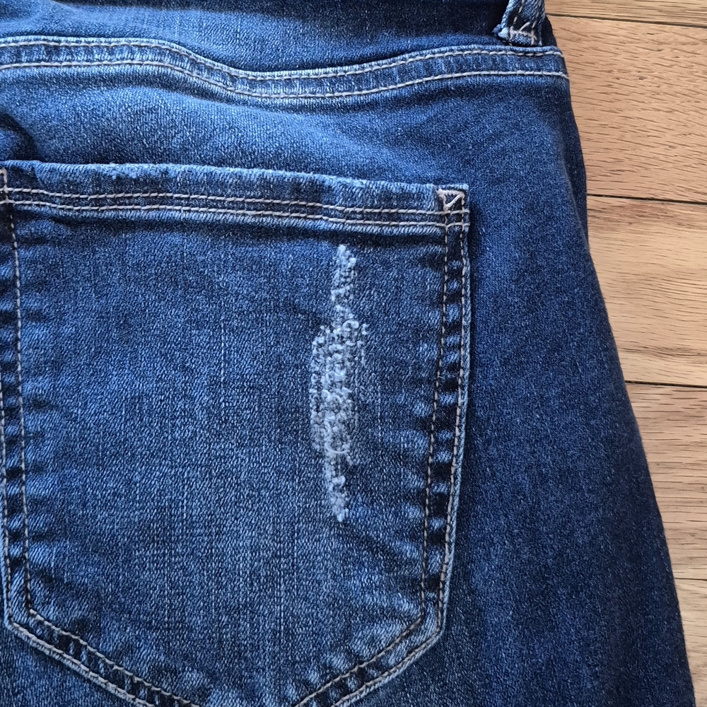 Cello Women's Size 14 Holly Springs Mid Rise Distressed Skinny Ankle EUC - Picture 4 of 8